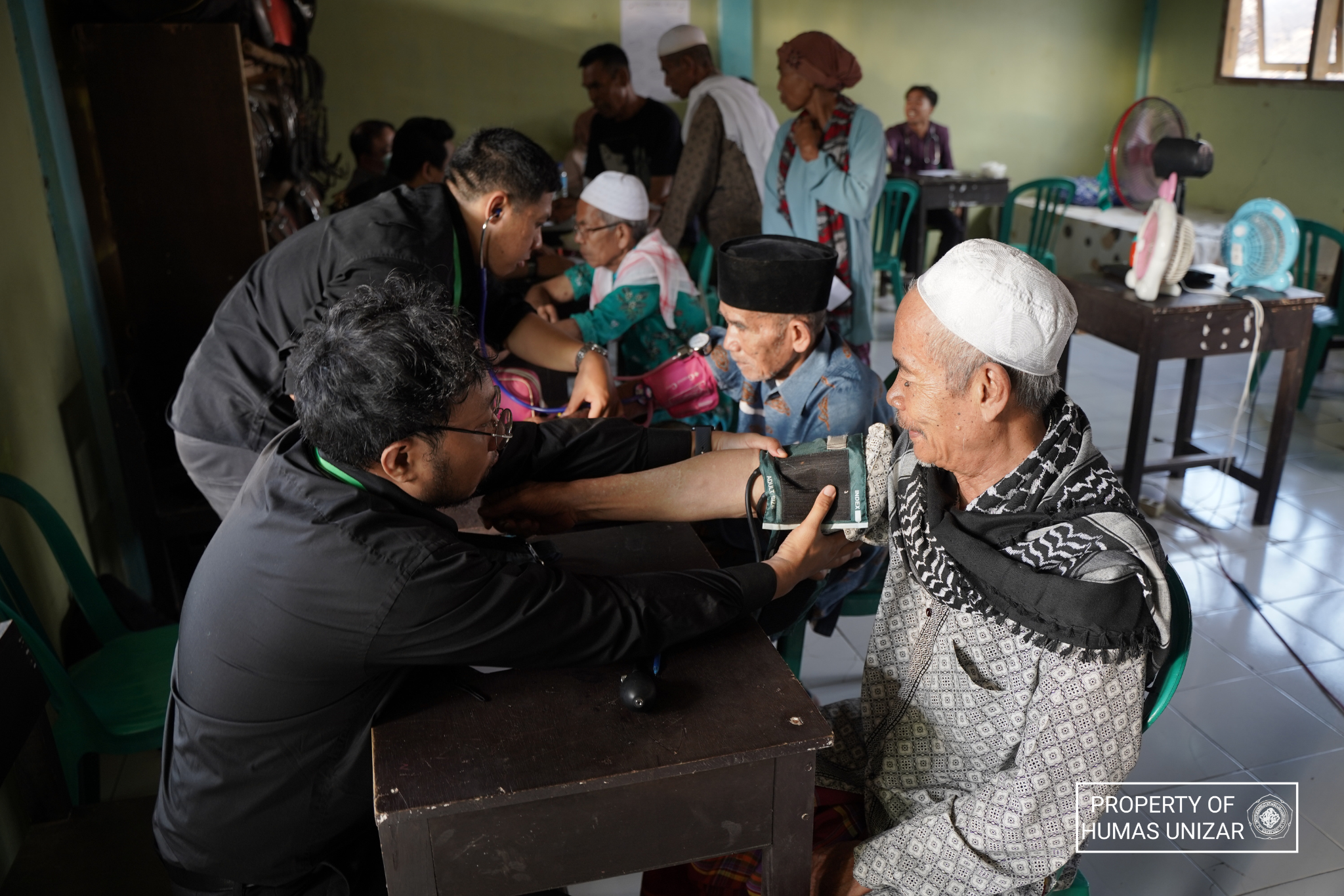 IKA FK Mengabdi di Desa Mangkung: Aksi Nyata Dokter UNIZAR Demi Hidup Sehat Masyarakat